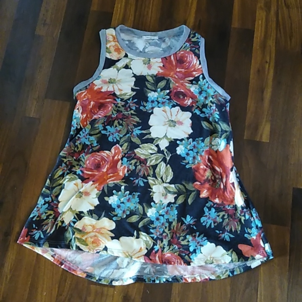 Floral tank